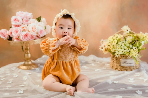 常德宝宝几个月会转头